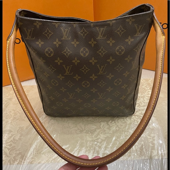 LOUIS VUITTON LOOPING GM! - Picture 16 of 16